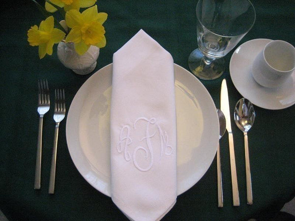BUTTONHOLE dinner napkins with monogram set of 12,