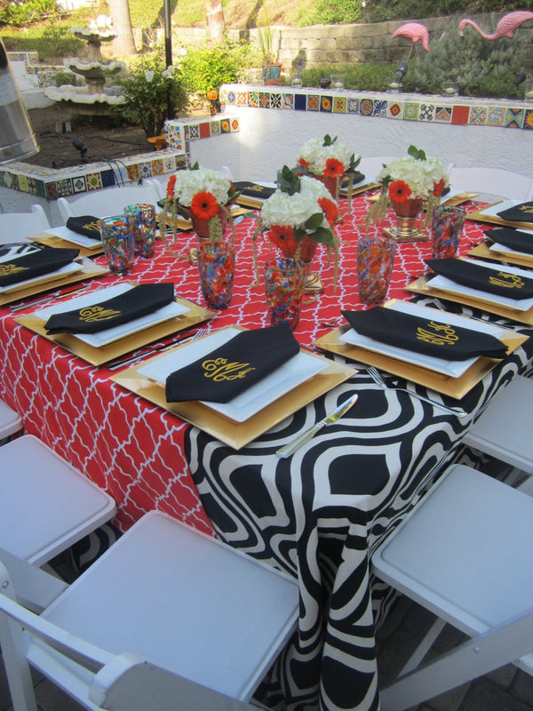 12 monogrammed dinner napkins in black includes shipping in the US